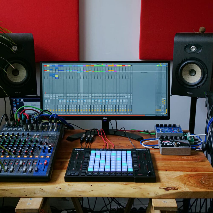Akai Professional APC64, MIDI Controller for Ableton Live