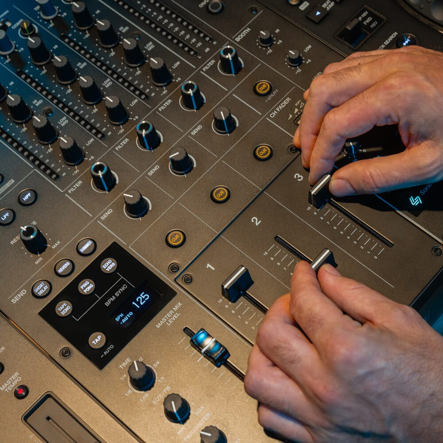 AlphaTheta DJM-V5, 3-Channel Professional DJ Mixer