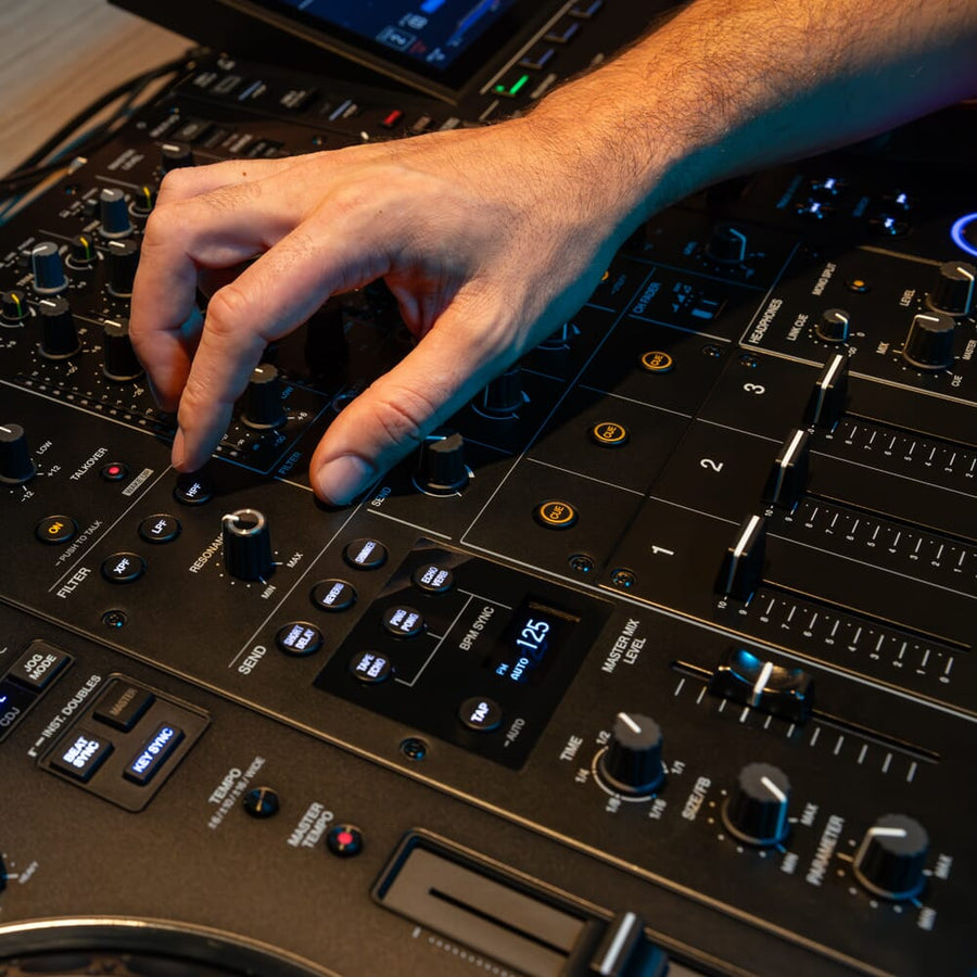 AlphaTheta DJM-V5, 3-Channel Professional DJ Mixer