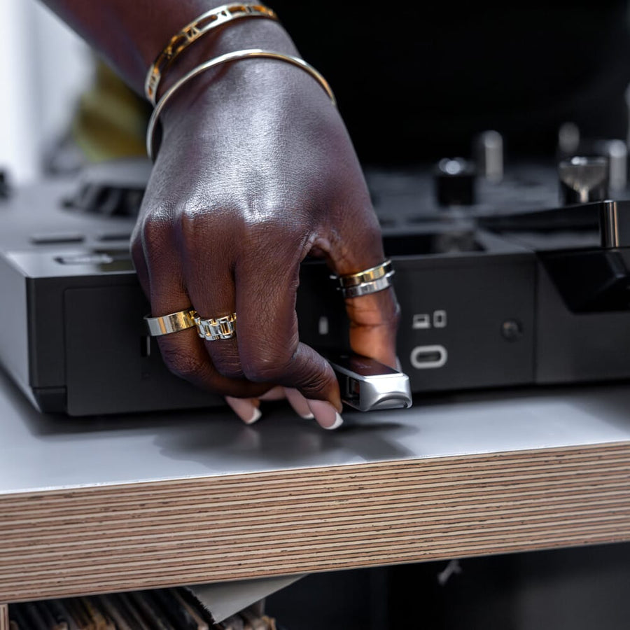 AlphaTheta XDJ-AN, 2-Channel All-In-One Standalone Rekordbox DJ System