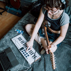 Arturia MiniLab 37 White, USB Controller Keyboard + Komplete Select