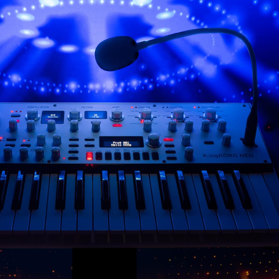 Korg KingKORG Neo, Analogue Keyboard Synthesizer with Vocoder Microphone