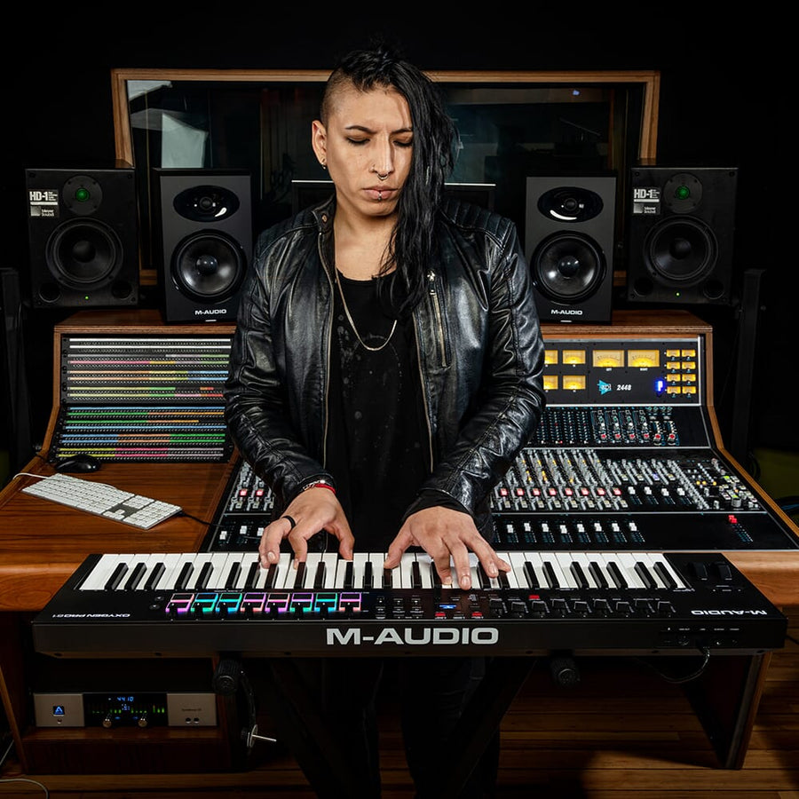 M-Audio Oxygen Pro 61, USB MIDI Keyboard Controller + Komplete Select