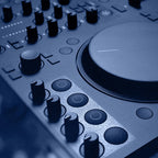 Native Instruments Traktor MX2 DJ Controller + Traktor Pro 4 Full Version