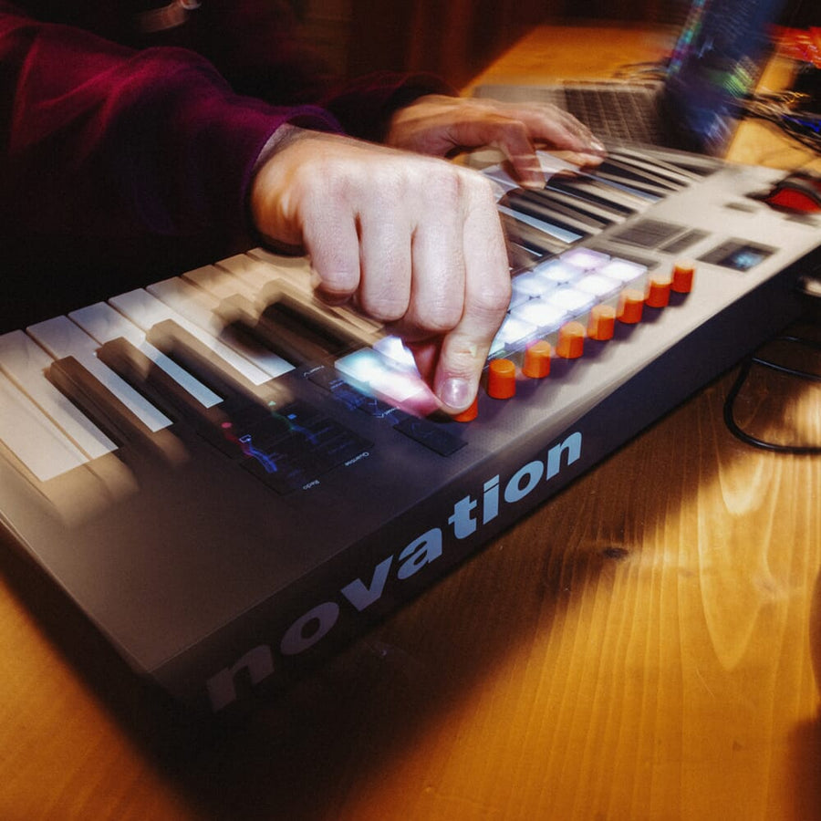 Novation FLkey MK2 37, USB MIDI Keyboard for FL Studio + Komplete Select