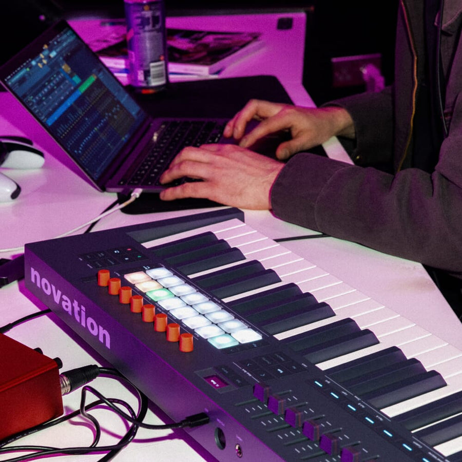 Novation FLkey MK2 49, USB MIDI Keyboard for FL Studio + Komplete Select