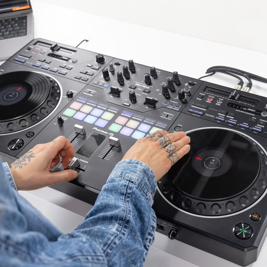 Pioneer DJ DDJ-REV5 Serato DJ Controller, DM-40D White Speakers, Laptop Stand & HDJ-CUE1 Headphones Bundle
