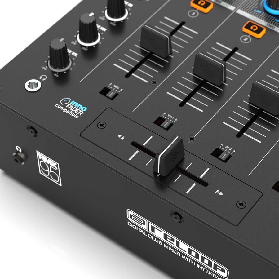 Reloop RP-5000 MK4 Turntable Bundle with RMX-95 Mixer