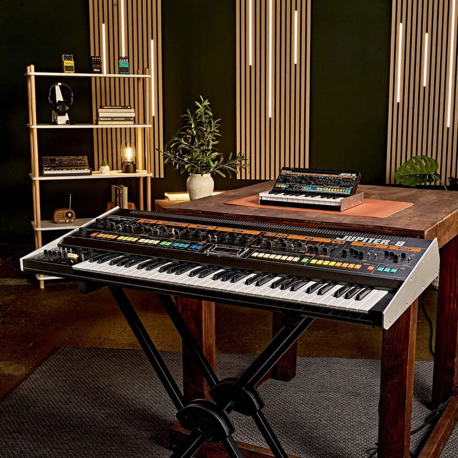 Roland Jupiter-08 Boutique Synthesizer (Recreation of the Jupiter-8) Includes the K-25m Keyboard