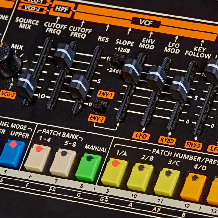 Roland Jupiter-08 Boutique Synthesizer (Recreation of the Jupiter-8) Includes the K-25m Keyboard