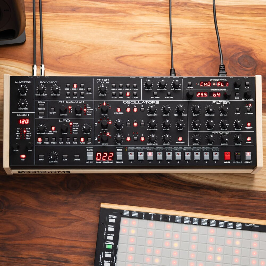 Sequential Trigon-6, Analogue Polyphonic Desktop Synthesizer Module