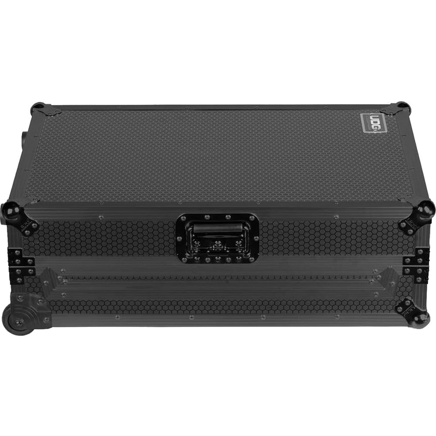 UDG Ultimate Flight Case Multi Format XXL Black + Laptop Shelf, Trolley & Wheels