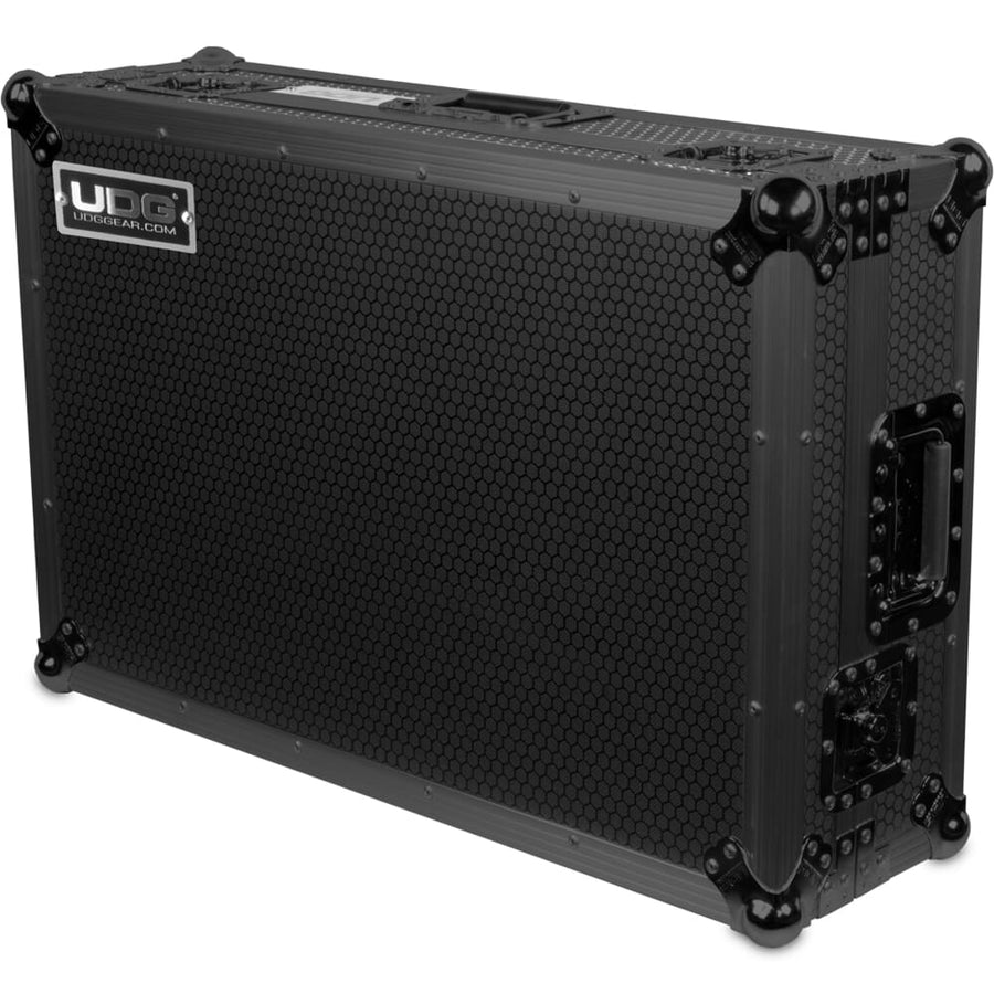 UDG Ultimate Flight Case Rane Four/Performer Black Plus (Laptop Shelf + Wheels)