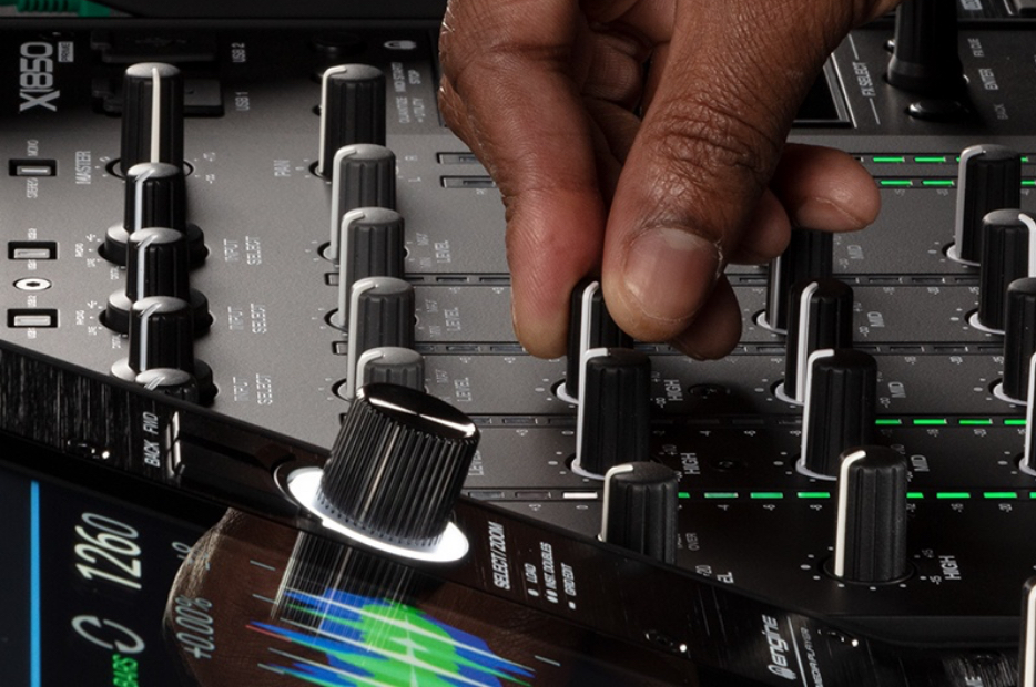 DJ Equipment London London DJ Gear The Disc DJ Store