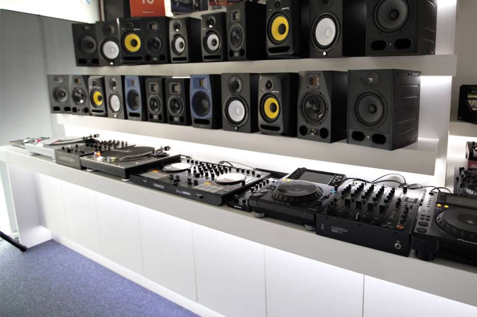 DJ Equipment | DJ Store | Music Production & Studio Equipment