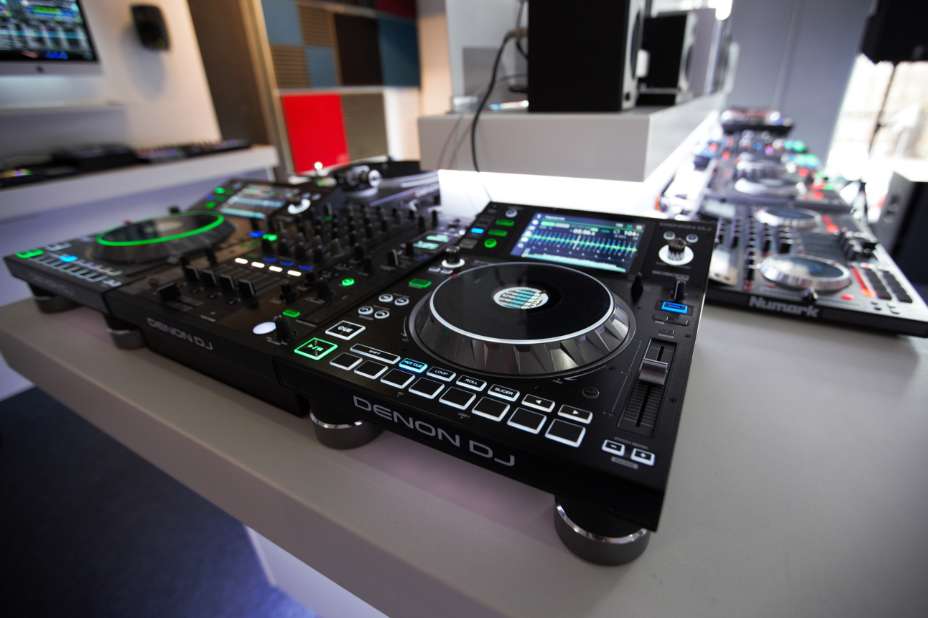 DJ Equipment | DJ Store | Music Production & Studio Equipment