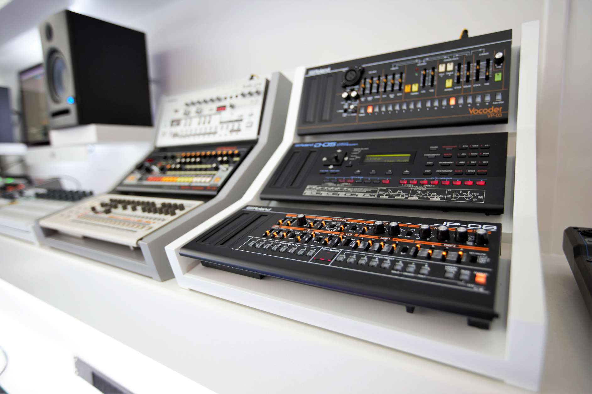 DJ Equipment | DJ Store | Music Production & Studio Equipment