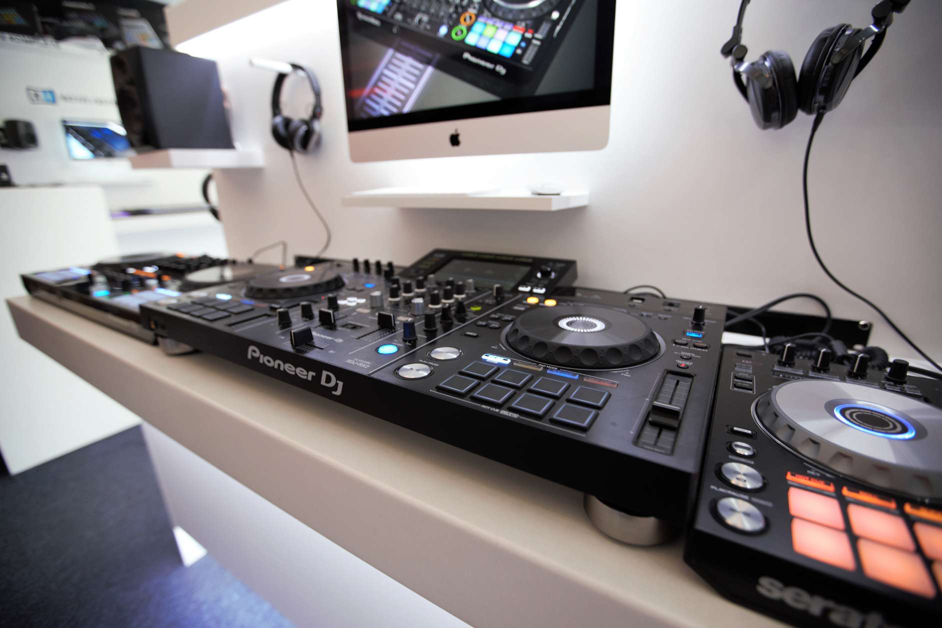 DJ Equipment | DJ Store | Music Production & Studio Equipment