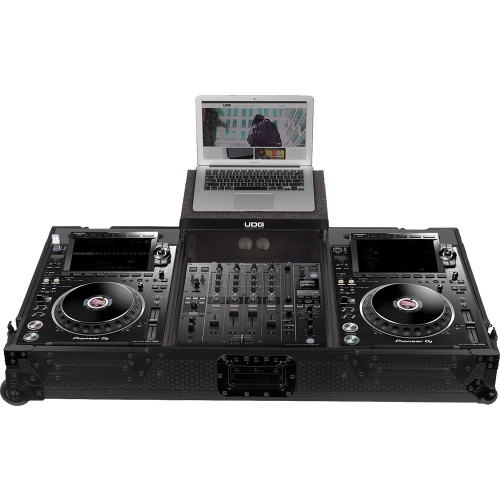 UDG Ultimate Flight Case Pioneer CDJ-3000 / 900NXS2 Black Plus (Laptop Shelf + Wheels)